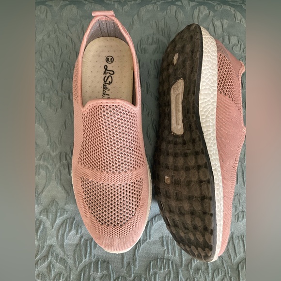 La Sheelah | Women’s Slip on Sneakers - Picture 2 of 4